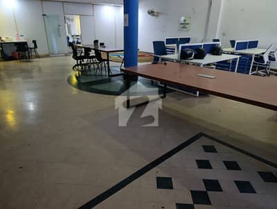 جوہر ٹاؤن لاہور میں 10 مرلہ Studio دفتر 1.7 لاکھ میں کرایہ پر دستیاب ہے۔ جوہر ٹاؤن لاہور میں 10 مرلہ Studio دفتر 1.7 لاکھ میں کرایہ پر دستیاب ہے۔
