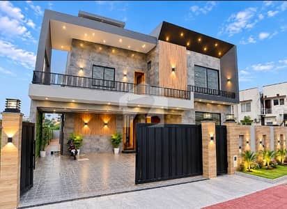 بحریہ ٹاؤن فیز 8 بحریہ ٹاؤن راولپنڈی,راولپنڈی میں 6 کمروں کا 1 کنال مکان 6.9 کروڑ میں برائے فروخت۔ بحریہ ٹاؤن فیز 8 بحریہ ٹاؤن راولپنڈی,راولپنڈی میں 6 کمروں کا 1 کنال مکان 6.9 کروڑ میں برائے فروخت۔