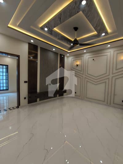 5 Marla Upper Portion Available For Rent