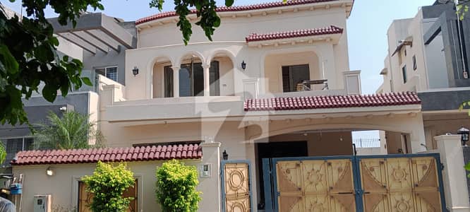 11 Marla Used Double Storey House Available For Sale In DHA Phase 8 Ex-Air Avenue 11 Marla Used Double Storey House Available For Sale In DHA Phase 8 Ex-Air Avenue
