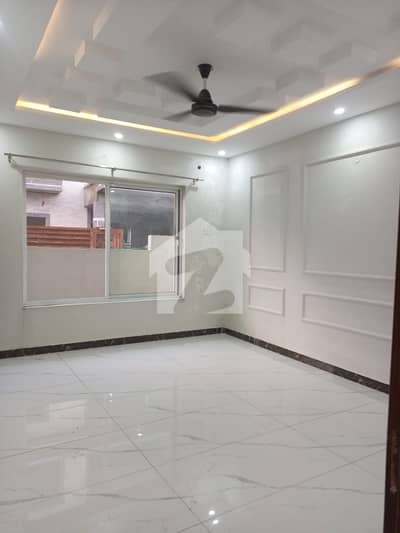 8.5 Marla Double Storey House Available For Rent