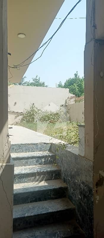 کے ڈی اے سکیم 1 کراچی میں 2 کنال رہائشی پلاٹ 45.0 کروڑ میں برائے فروخت۔