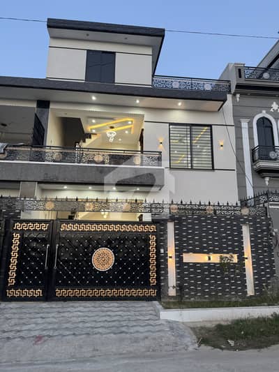 Luxury Owner-Built Full Double-Story House For Sale | Premium Block | Near Arcade Mall & Main Market | Fully Developed Area | All Facilities | Investor Price | Urgent Sale