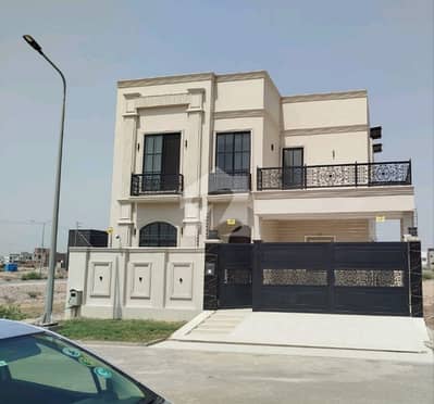 ڈی ایچ اے فیز 1 ۔ سیکٹر بی1 ڈی ایچ اے فیز 1,ڈی ایچ اے ڈیفینس,ملتان میں 5 کمروں کا 10 مرلہ مکان 3.1 کروڑ میں برائے فروخت۔ ڈی ایچ اے فیز 1 ۔ سیکٹر بی1 ڈی ایچ اے فیز 1,ڈی ایچ اے ڈیفینس,ملتان میں 5 کمروں کا 10 مرلہ مکان 3.1 کروڑ میں برائے فروخت۔
