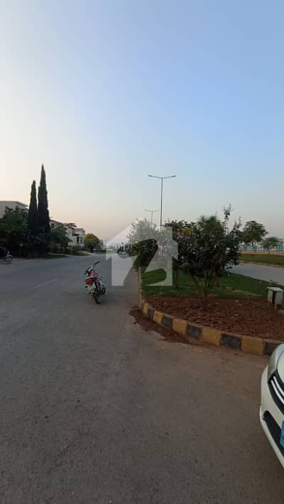 14 Marla Plot For Sale 70 Fit Road (FGEHA) Sector F-14/3 Nearly Kashmir Highway Islamabad