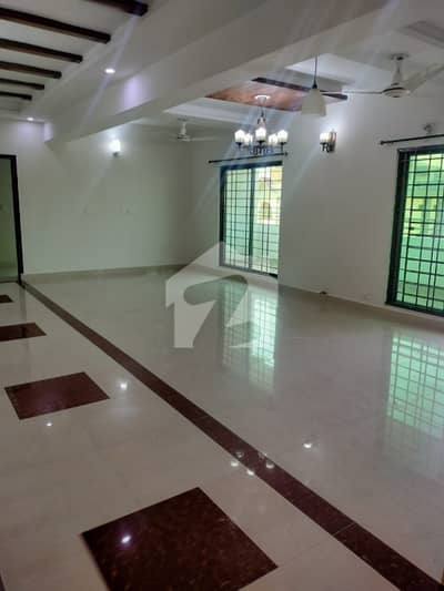 10 Marla Flat 3 Bedrooms For Sale In Askari 11 Block D on instalments.