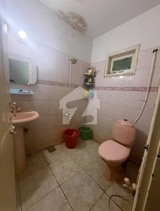 2 BED DD PORTION FOR RENT IN GULSHAN E IQBAL BLOCK 13D-1 Gulshan-e ...