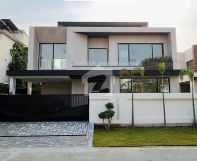 1 Kanal Luxury House Available For Rent 1 Kanal Luxury House Available For Rent