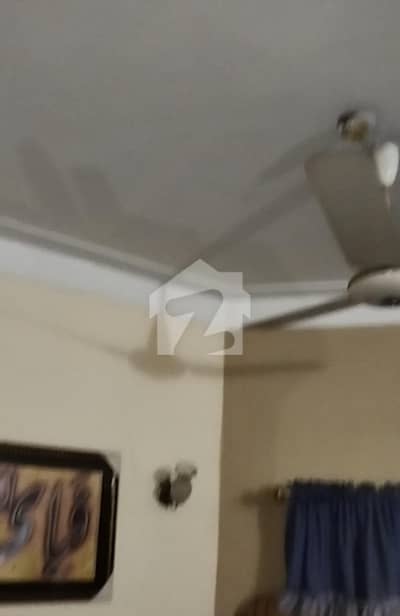 علامہ اقبال ٹاؤن لاہور میں 3 کمروں کا 3 مرلہ مکان 1.6 کروڑ میں برائے فروخت۔