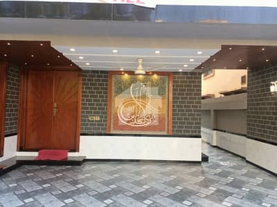 10 Marla Almost New House Available For Rent In Bahria Town Lahore.