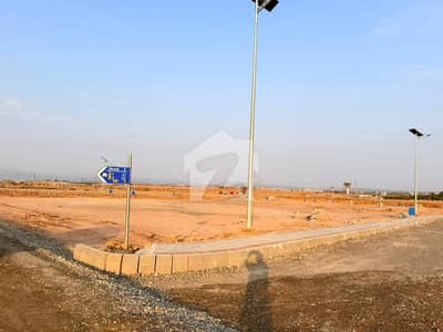 مارگلہ انکلیو مارگلہ ایونیو,اسلام آباد میں 1 کنال رہائشی پلاٹ 8.5 کروڑ میں برائے فروخت۔ مارگلہ انکلیو مارگلہ ایونیو,اسلام آباد میں 1 کنال رہائشی پلاٹ 8.5 کروڑ میں برائے فروخت۔