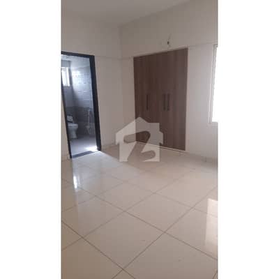 4 BED DD FLAT AVAILABLE FOR SALE ON MAIN SHAHED E MILAT ROAD WITH LEASE