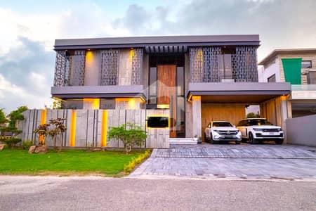 10 Marla Top Quality Build Luxurious Beautiful Modern Design Villa With Basement For Sale In DHA Lahore Phase 7 Prime Location
