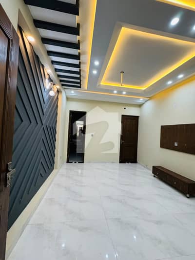 8 MARLA BIG FRONT BRAND NEW HOUSE FOR SALE IN MILITARY ACCOUNT MAIN COLLEGE ROAD LHR