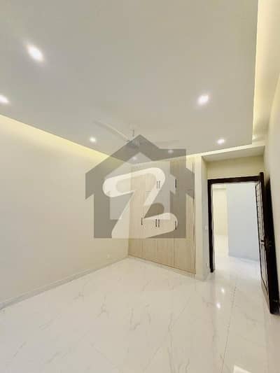 Prominently-Located Prime Location House Available In G-8/1 For Sale