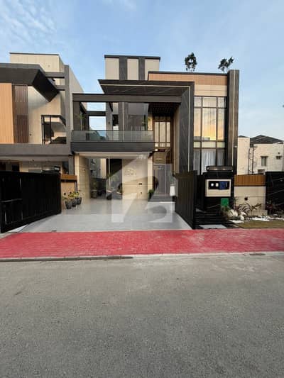 10 Marla Owner Built Solid Used House For Sale Sector C Bahria Town Lahore 10 Marla Owner Built Solid Used House For Sale Sector C Bahria Town Lahore