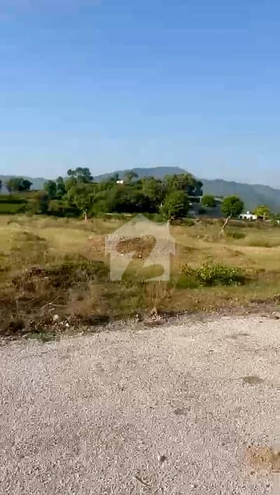 E-12 600 Square Yard Plot For Sale
