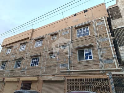 300 SQ. YDS. COMMERCIAL BUILDING AVAILABLE FOR RENT AT BLOCK-6, GULSHAN, KARCAHI