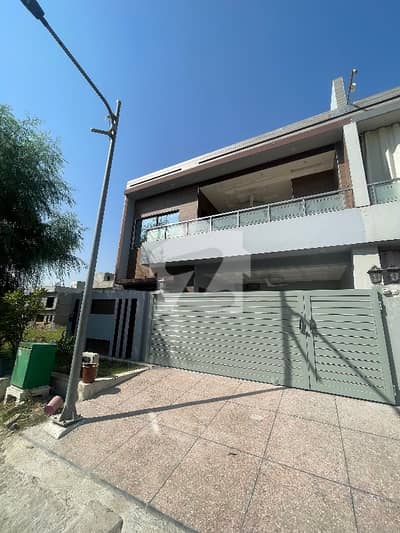 Ideally located owners build house Ideally located owners build house