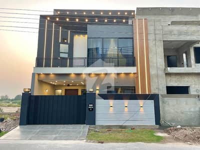 5.48 Marla Modern Tripple Storey Semi Furnished House Bu H Villas Multan