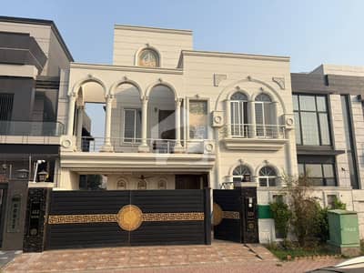 10 Marla Spanish Design Used House for Sale | 10 KVA Solar System | Demand 3.50 Crore 10 Marla Spanish Design Used House for Sale | 10 KVA Solar System | Demand 3.50 Crore
