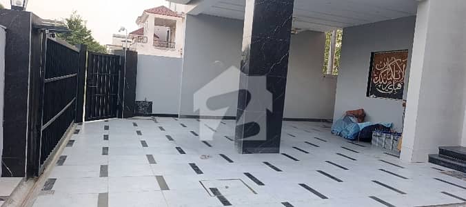 01 Kanal Modern Design Slightly Used like Brand New Corner, Facing Park House with Solar System for sale in TIP Housing Society Phase 3, near Valancia Town, Lahore 01 Kanal Modern Design Slightly Used like Brand New Corner, Facing Park House with Solar System for sale in TIP Housing Society Phase 3, near Valancia Town, Lahore