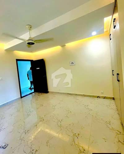Luxury Brand New 3-Bedrooms Apartment Available For Rent In Askari 10 Lahore