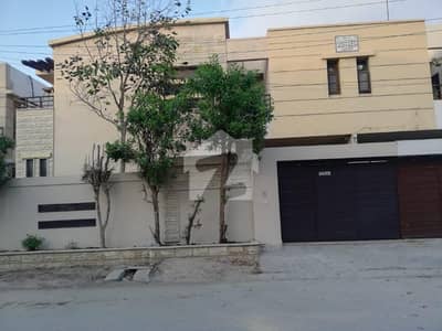 300 Sq. Yards Duplex Bungalow for Rent in DHA Phase 6, Beach Avenue - Fully Renovated with Half Basement