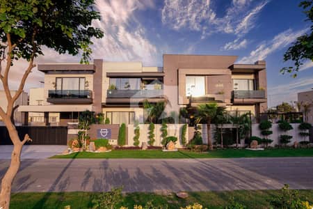 ANW REAL ESTATE PROUDLY OFFERS: 2 KANAL ELEGANT AND FULLY MAINTAINED SUPER HOT LOCATED BUNGALOW IS AVAILABLE IN THE BEST BLOCK OF DHA PHASE 1 - LAHORE.