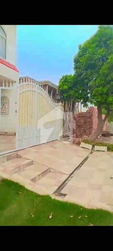 12 Marla corner house Air line society near UCP