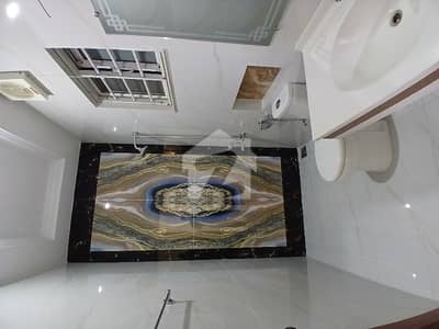 Ideal Lo Ation House For Rent