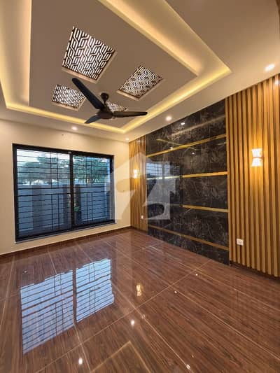 BRAND NEW 120 SQUARE YARD GROUND+1 HOUSE FOR SALE ZEENATABAD SOCIETY SECTOR 19A NEAR BY MALA SUPER MARKET SCHEME 33 KHI