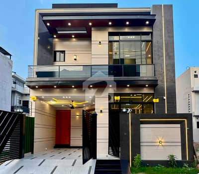 5 Marla Ultra Modern Luxury House For Sale