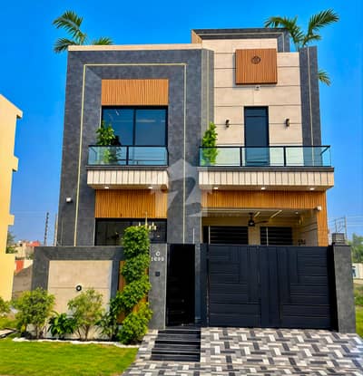 5 Marla Ultra Modern Luxury House For Sale