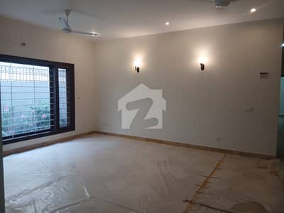 ڈی ایچ اے فیز 8 ڈی ایچ اے ڈیفینس,کراچی میں 3 کمروں کا 1 کنال زیریں پورشن 3.5 لاکھ میں کرایہ پر دستیاب ہے۔ ڈی ایچ اے فیز 8 ڈی ایچ اے ڈیفینس,کراچی میں 3 کمروں کا 1 کنال زیریں پورشن 3.5 لاکھ میں کرایہ پر دستیاب ہے۔