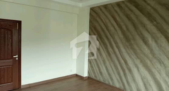 Investors Should Sale This Flat Located Ideally In Askari