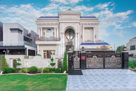 ANW REAL ESTATE PROUDLY OFFERS: 1 KANAL ELEGANT AND FULLY MAINTAINED SUPER HOT LOCATED BUNGALOW IS AVAILABLE IN THE BEST BLOCK OF DHA PHASE 7 - LAHORE.