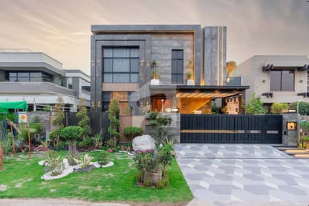ANW REAL ESTATE PROUDLY OFFERS: 1 KANAL ELEGANT AND FULLY MAINTAINED SUPER HOT LOCATED BUNGALOW IS AVAILABLE IN THE BEST BLOCK OF DHA PHASE 7 - LAHORE.