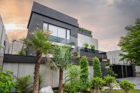 ANW REAL ESTATE PROUDLY OFFERS: 1 KANAL ELEGANT AND FULLY MAINTAINED SUPER HOT LOCATED BUNGALOW IS AVAILABLE IN THE BEST BLOCK OF DHA PHASE 7 - LAHORE.