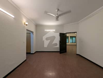 16-Marla 3-Bedroom'S Upper Portion Available For Rent In PAF Officer'S Colony Saddar Lahore.