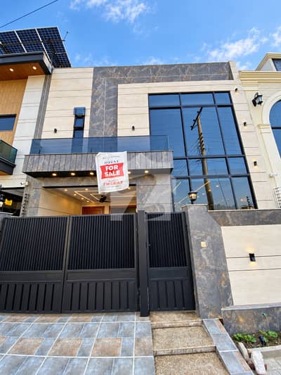 5 Marla Luxury House For Sale In Central Park Lahore