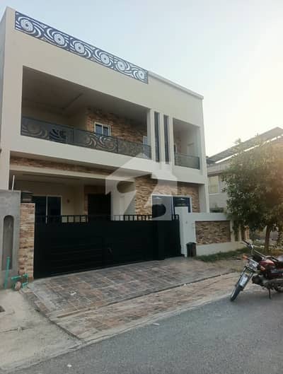 Ready To Buy A Prime Location House 10 Marla In Royal Orchard - Block E