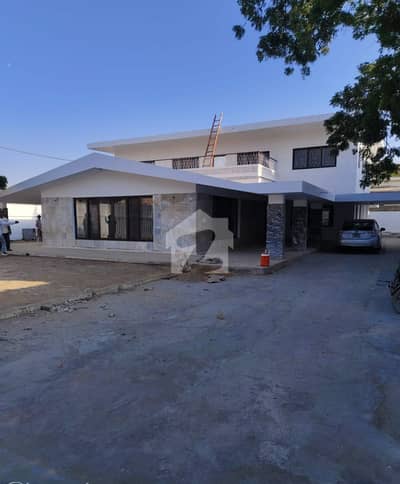 Prime Location 1000 Square Yards House In DHA Phase 4 Is Best Option