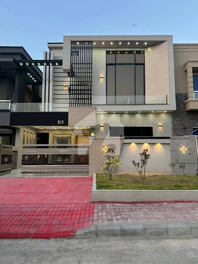 10 Marla Brand New House For Rent 10 Marla Brand New House For Rent