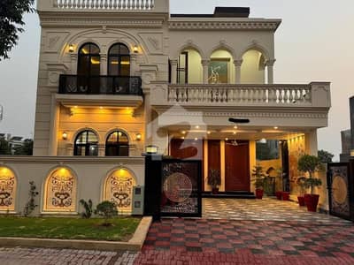 10 Marla Designer House For Rent 10 Marla Designer House For Rent