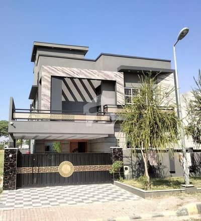 10 Marla Corner House For Rent