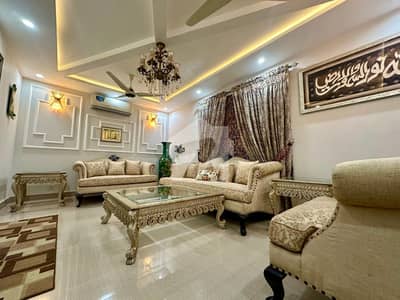 لیک سٹی رائیونڈ روڈ,لاہور میں 3 کمروں کا 5 مرلہ مکان 2.2 کروڑ میں برائے فروخت۔
