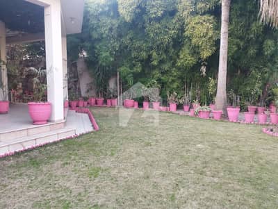 F-7 Main Margalla Rd Plot
