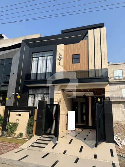Brand New 5 Marla House for Sale in A1 Block, Central Park Lahore Brand New 5 Marla House for Sale in A1 Block, Central Park Lahore