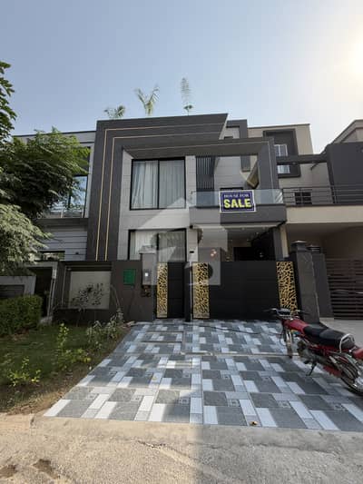 5 Marla Luxury House For Sale Bahria Orchard Lahore Prime Location & Near All Facilities